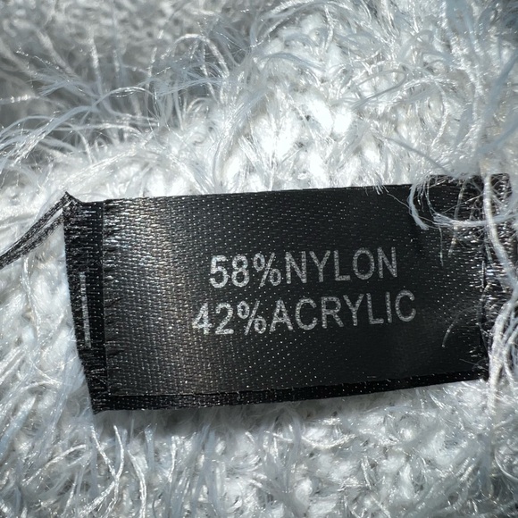 En/Kay By Navleen Cropped Plaid Sweater Hoodie - Picture 8 of 9